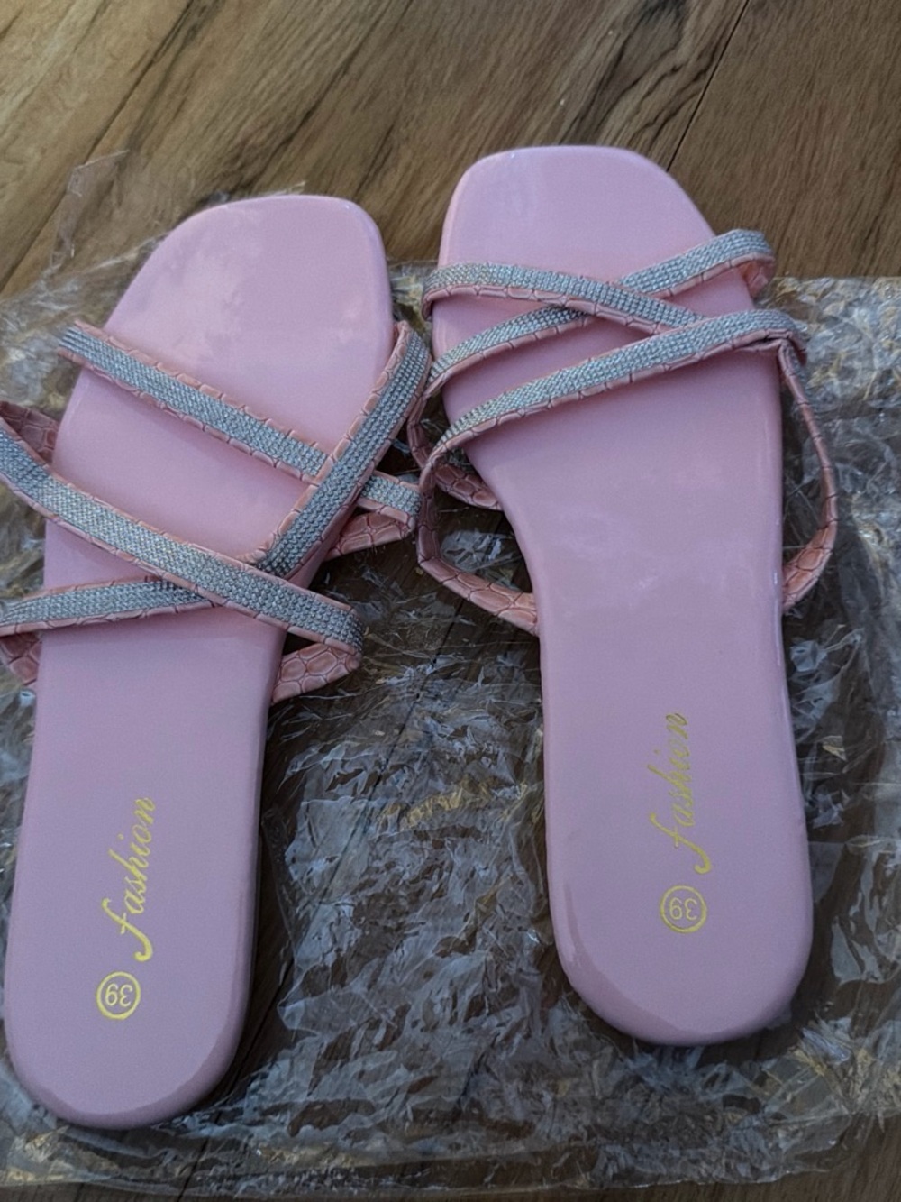 Fashion Slip-On Women's Pink Strappy Sandals